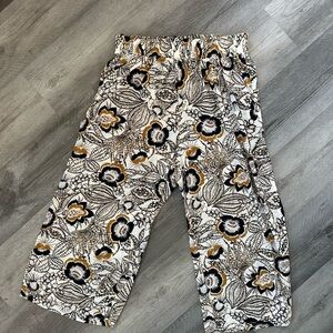 🌻 Rose & Olive Floral Wide Leg Pants 🌻